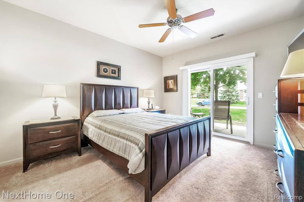 27106 Chesapeake Circle, Commerce Township, MI 48390