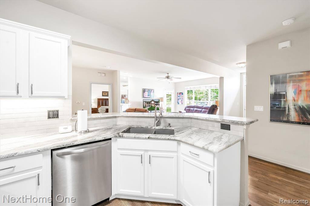 27106 Chesapeake Circle, Commerce Township, MI 48390