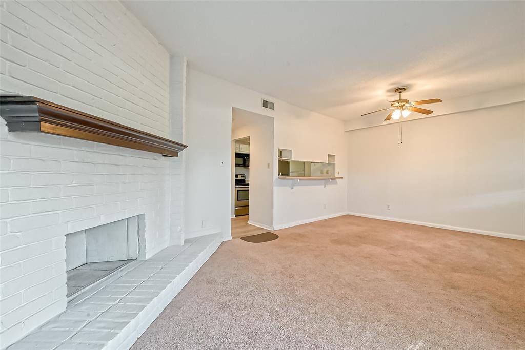 7700 Creekbend Drive, Houston, TX 77071