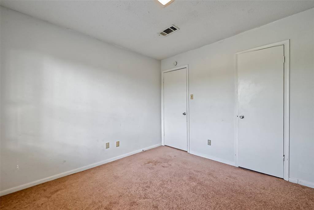 7700 Creekbend Drive, Houston, TX 77071