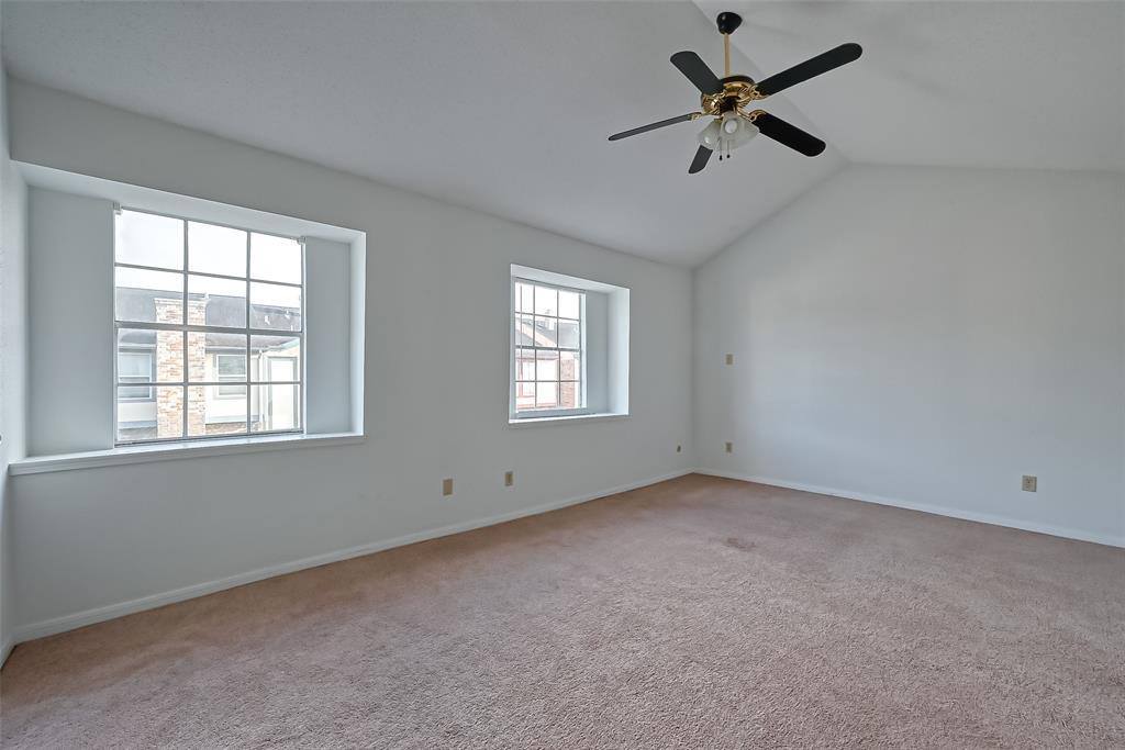 7700 Creekbend Drive, Houston, TX 77071