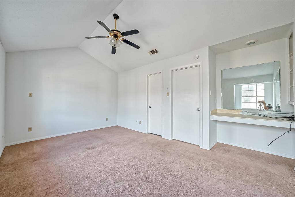 7700 Creekbend Drive, Houston, TX 77071