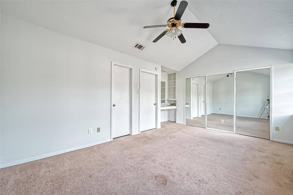 7700 Creekbend Drive, Houston, TX 77071