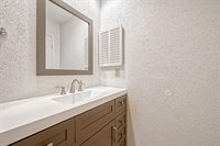 7700 Creekbend Drive, Houston, TX 77071