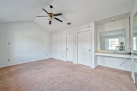 7700 Creekbend Drive, Houston, TX 77071