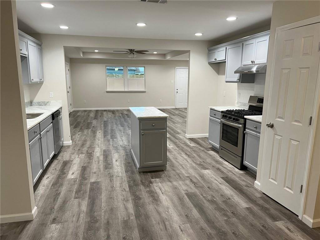 132 Felicia Drive, Westwego, LA 70094