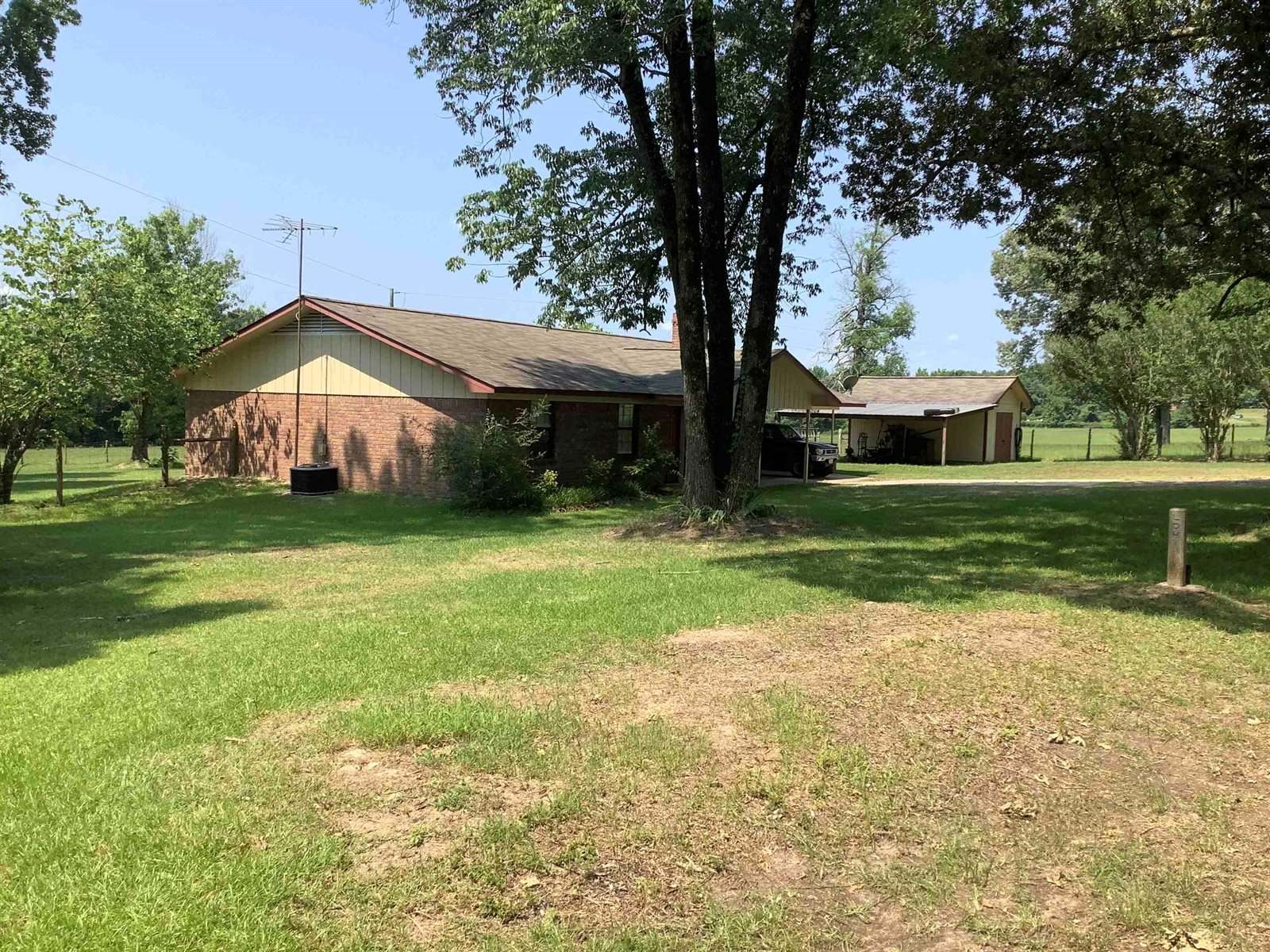 813 CR 4347, Bivins, TX 75555