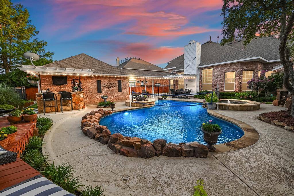 3216 Essex Drive, Mansfield, TX 76063