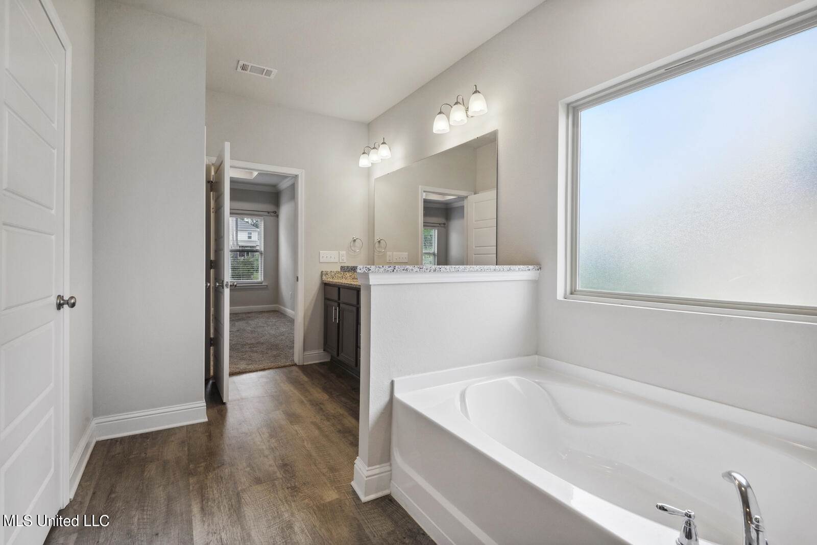 7128 Glen Eagle Drive, Biloxi, MS 39532