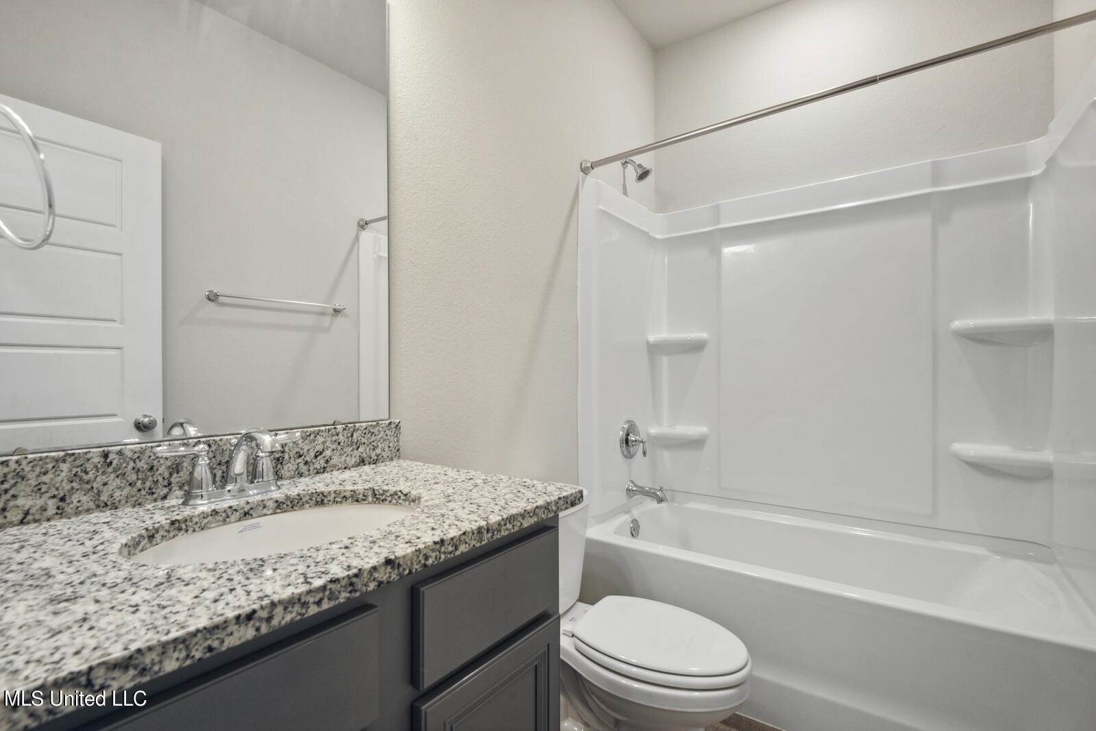 7128 Glen Eagle Drive, Biloxi, MS 39532