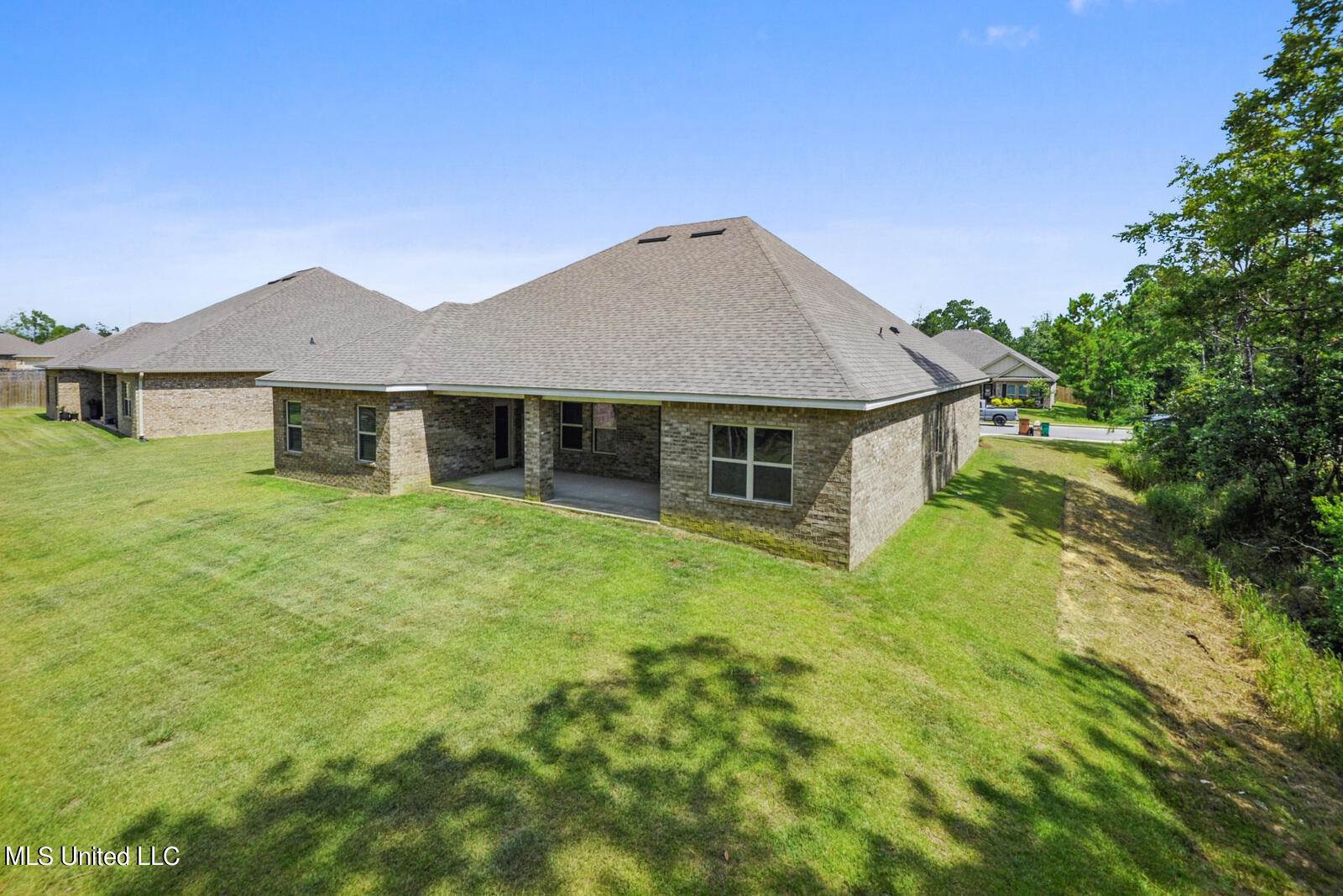 7128 Glen Eagle Drive, Biloxi, MS 39532