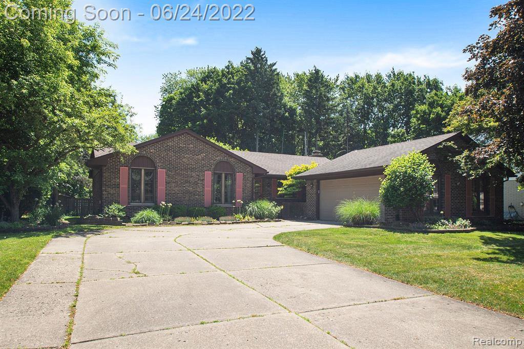 18636 Southampton Street, Livonia, MI 48152