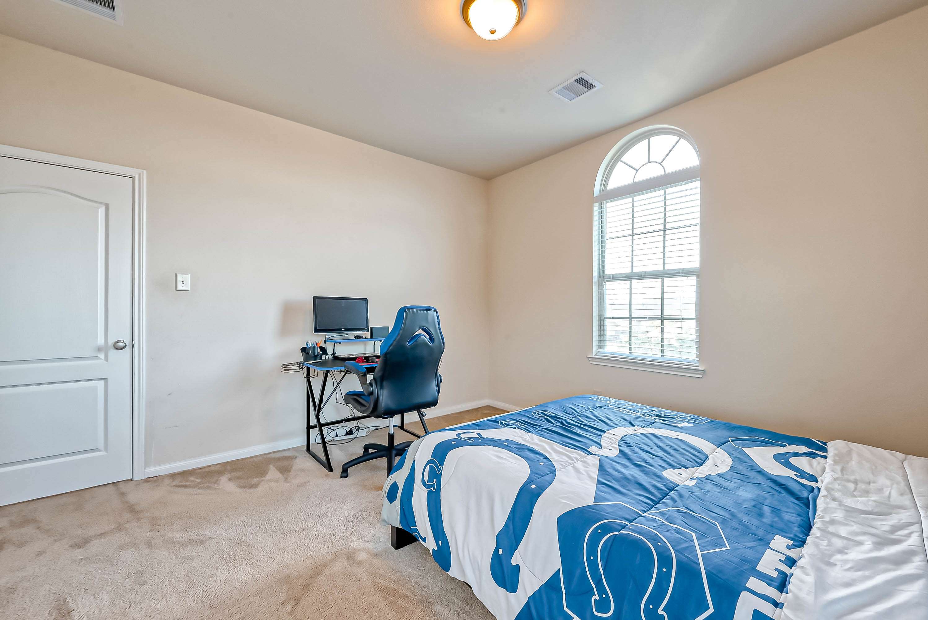 8222 Solitude Hill Lane, Richmond, TX 77407