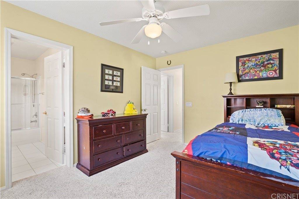 28425 Stansfield Lane, Saugus, CA 91350