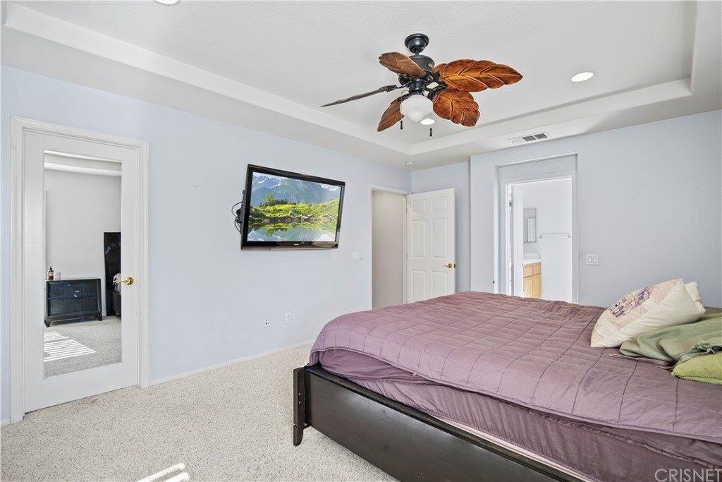 28425 Stansfield Lane, Saugus, CA 91350