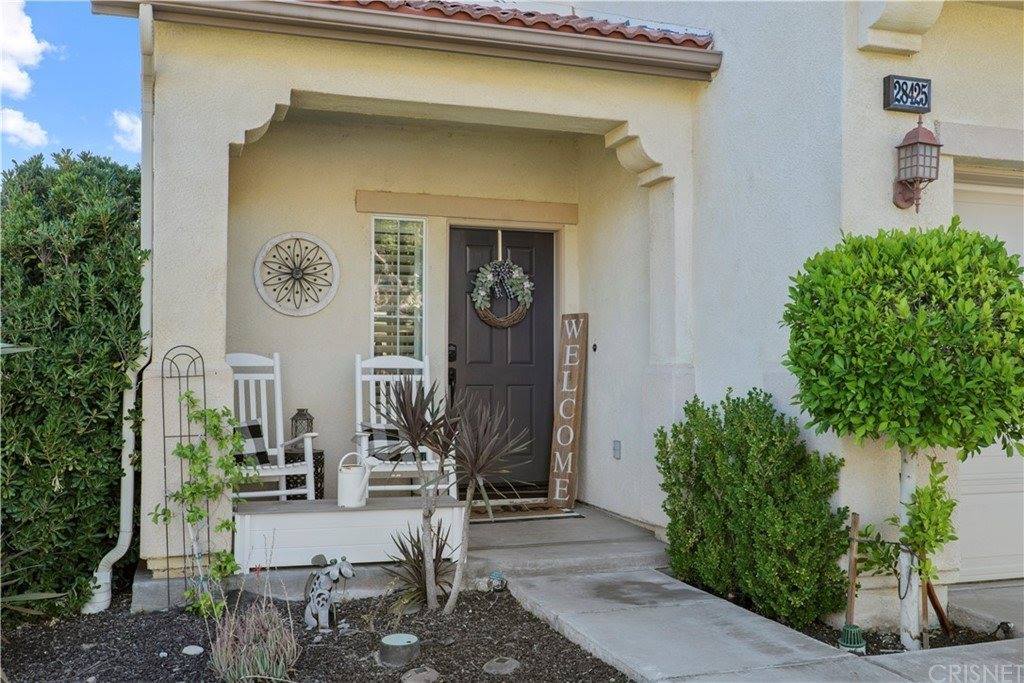 28425 Stansfield Lane, Saugus, CA 91350