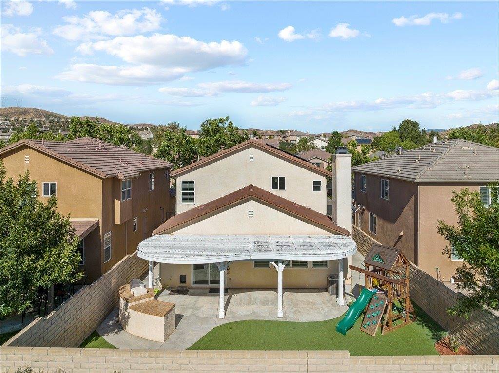 28425 Stansfield Lane, Saugus, CA 91350