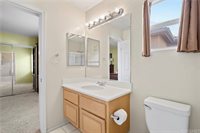 28425 Stansfield Lane, Saugus, CA 91350