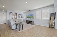 28425 Stansfield Lane, Saugus, CA 91350