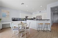 28425 Stansfield Lane, Saugus, CA 91350