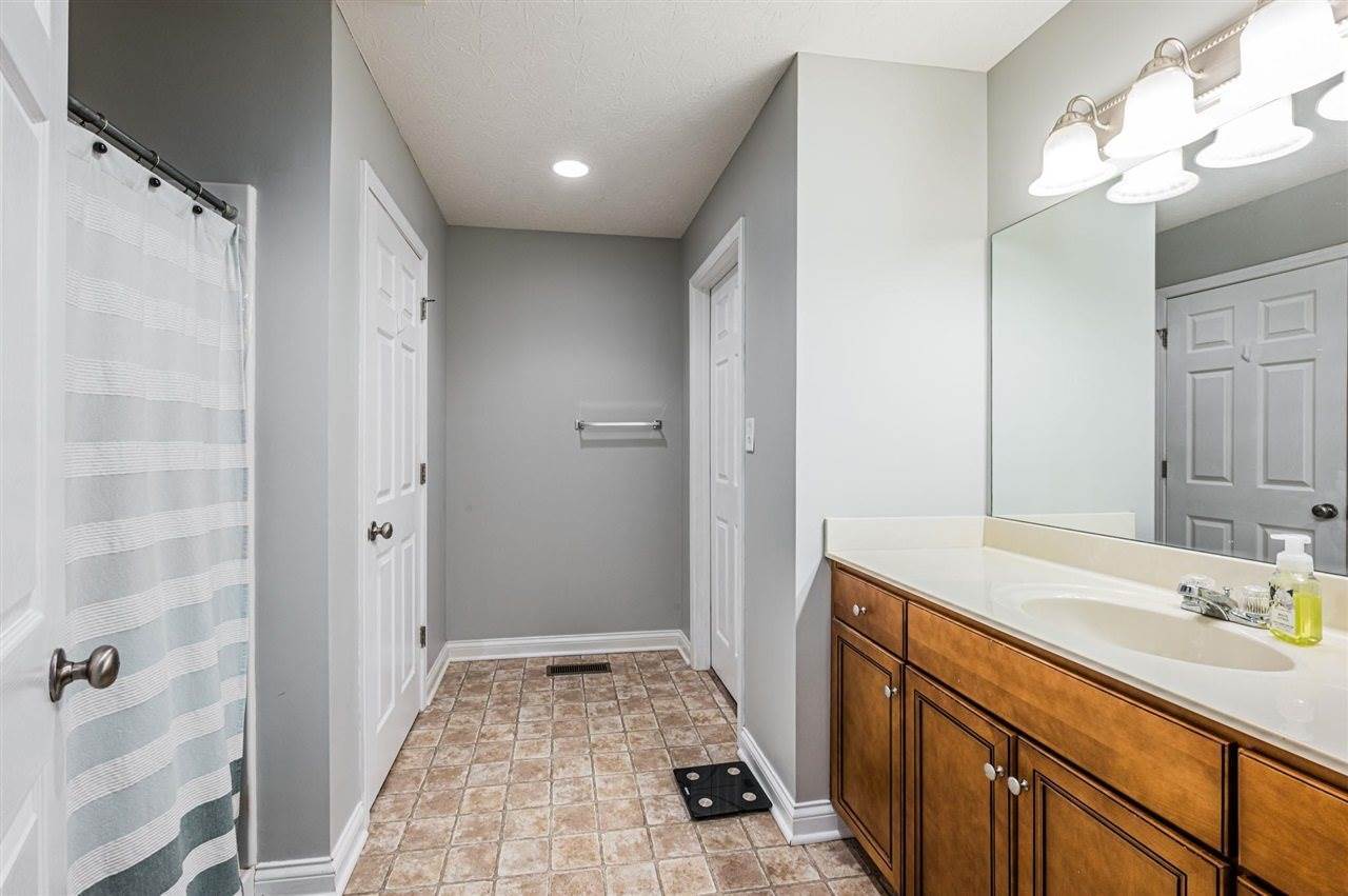 333 St Paul Avenue, Bowling Green, KY 42101