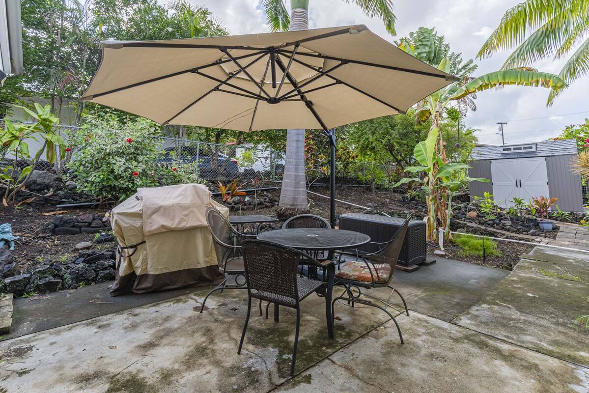 75-240 Pumehana St, Kailua-Kona, HI 96740