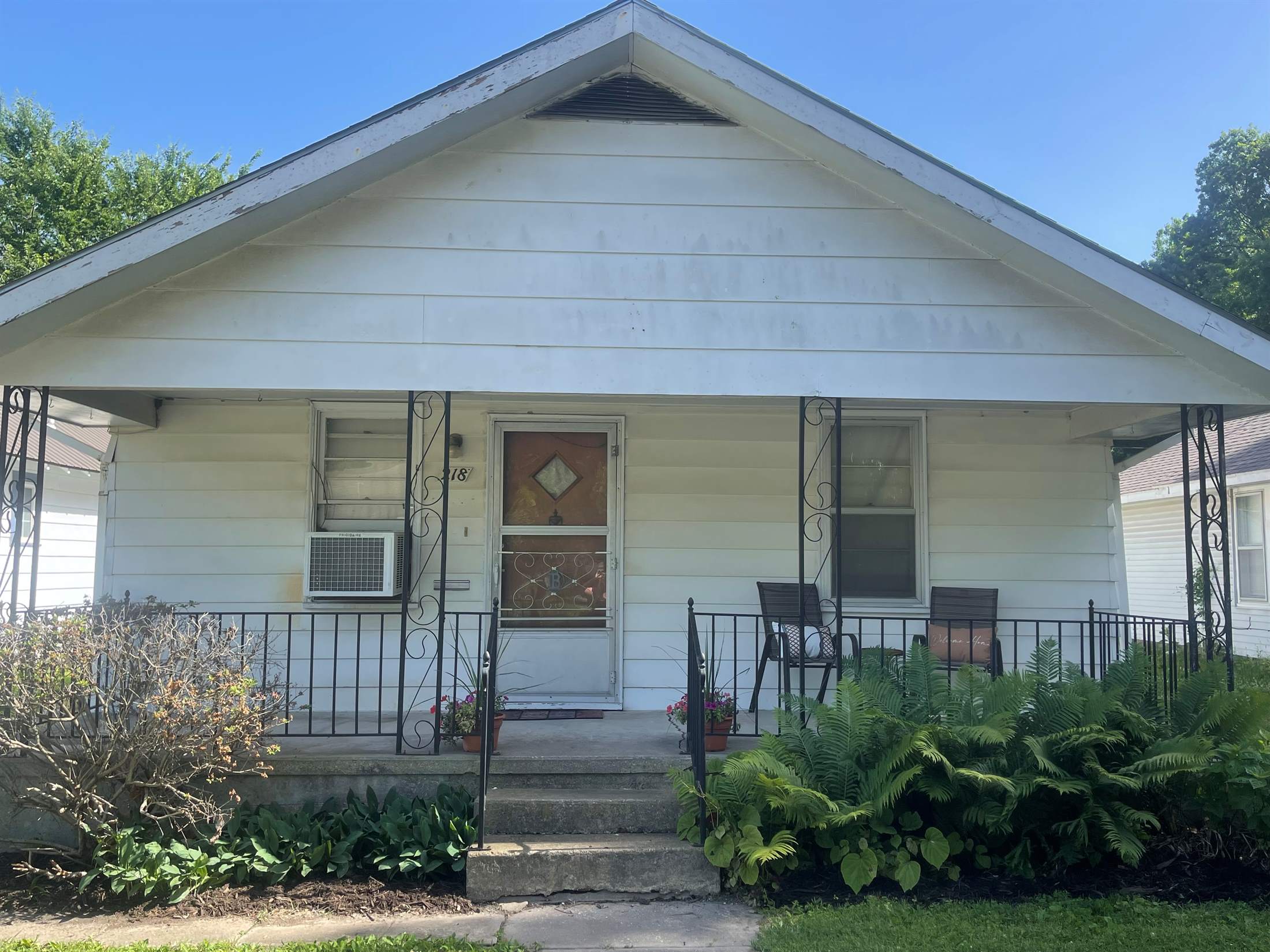 218 E 22nd St, Pittsburg, KS 66762