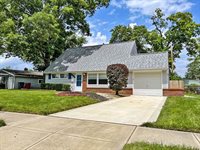 4378 Ashgrove Drive, Grove City, OH 43123