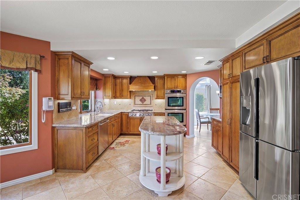 20151 Zimmerman Place, Saugus, CA 91390