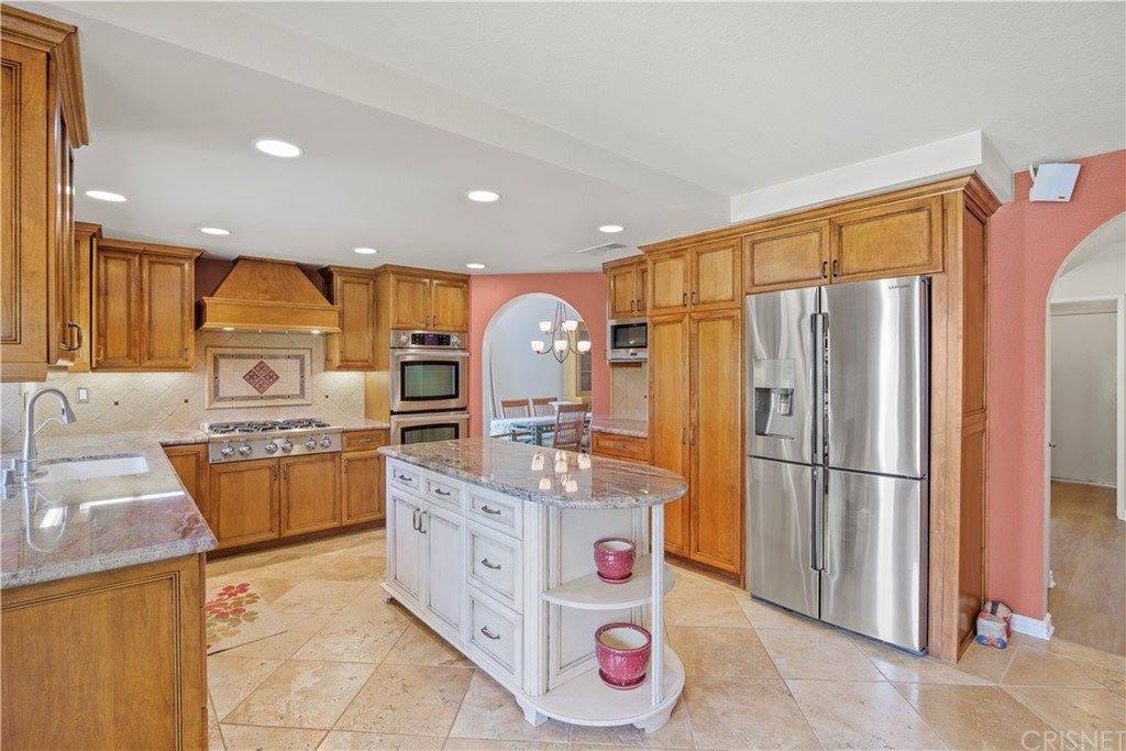 20151 Zimmerman Place, Saugus, CA 91390