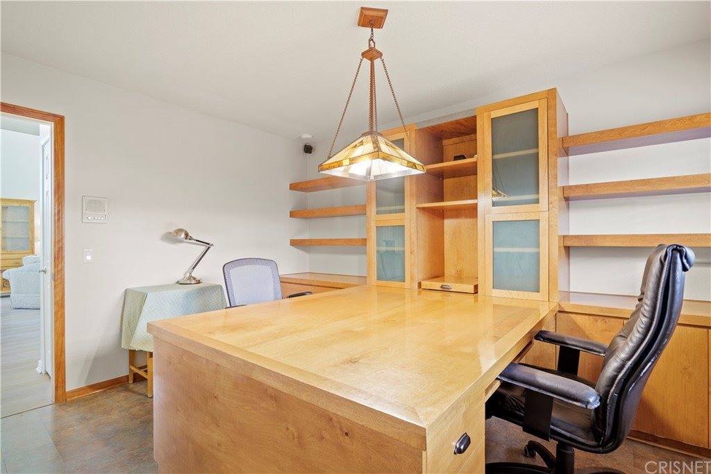 20151 Zimmerman Place, Saugus, CA 91390