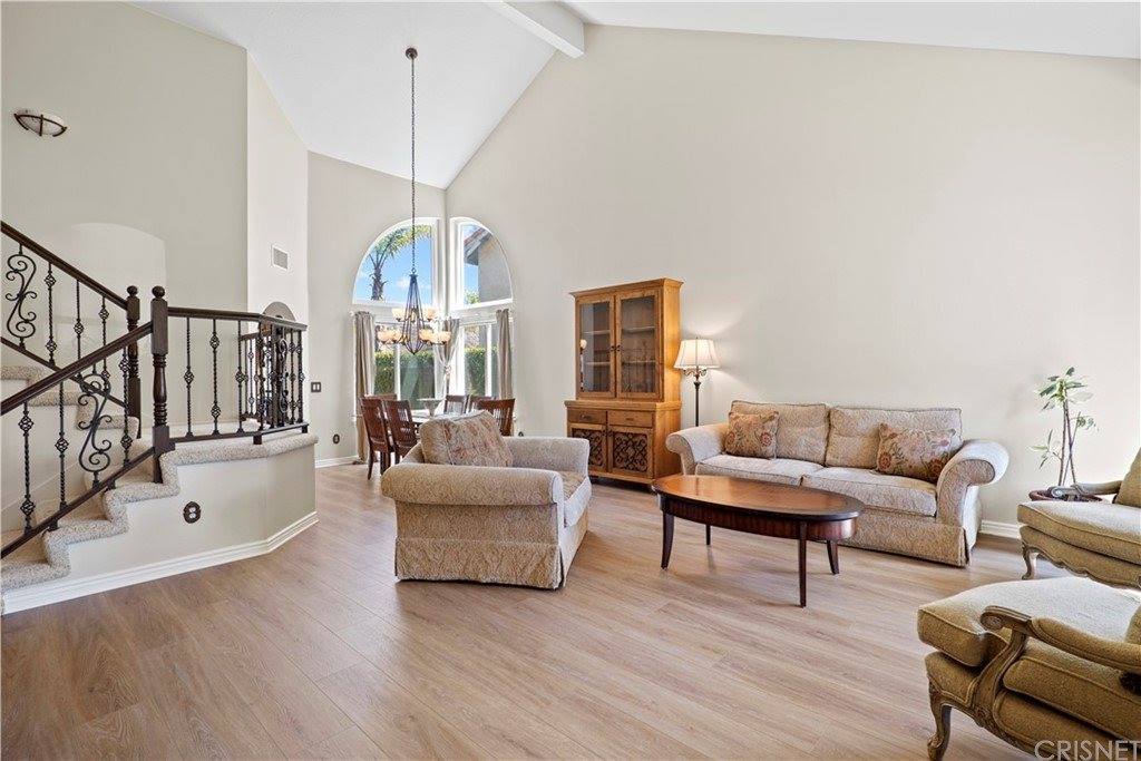 20151 Zimmerman Place, Saugus, CA 91390