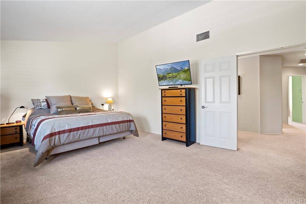 20151 Zimmerman Place, Saugus, CA 91390