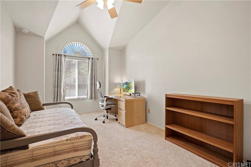 20151 Zimmerman Place, Saugus, CA 91390