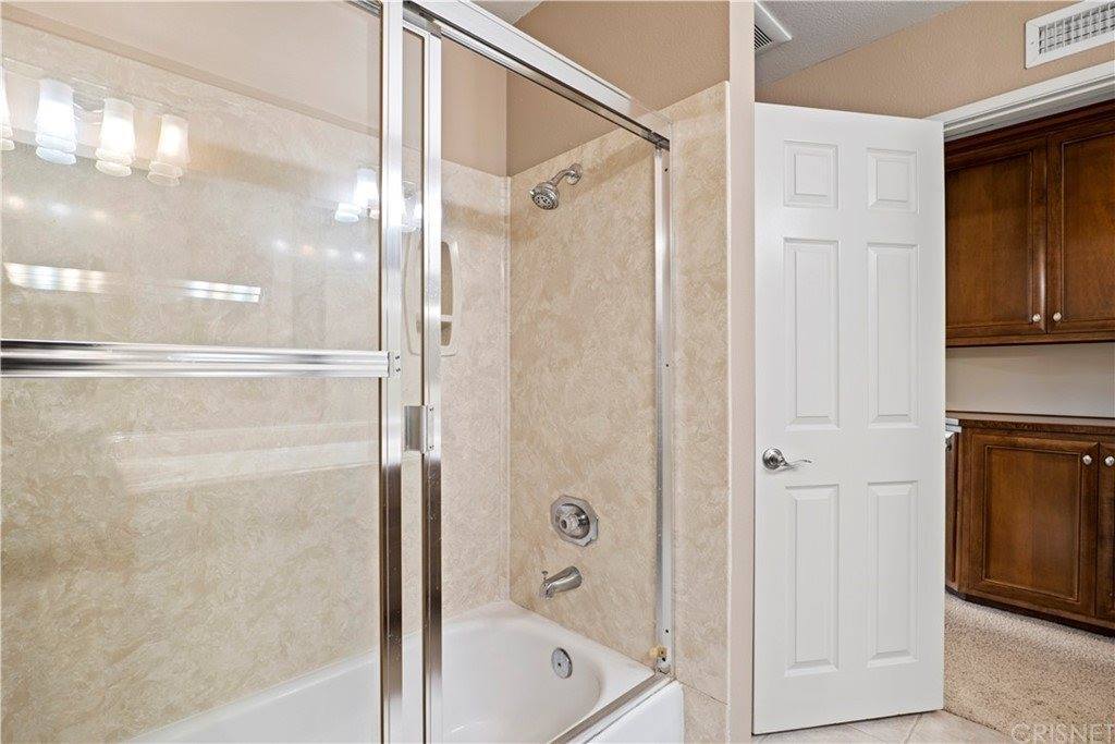 20151 Zimmerman Place, Saugus, CA 91390