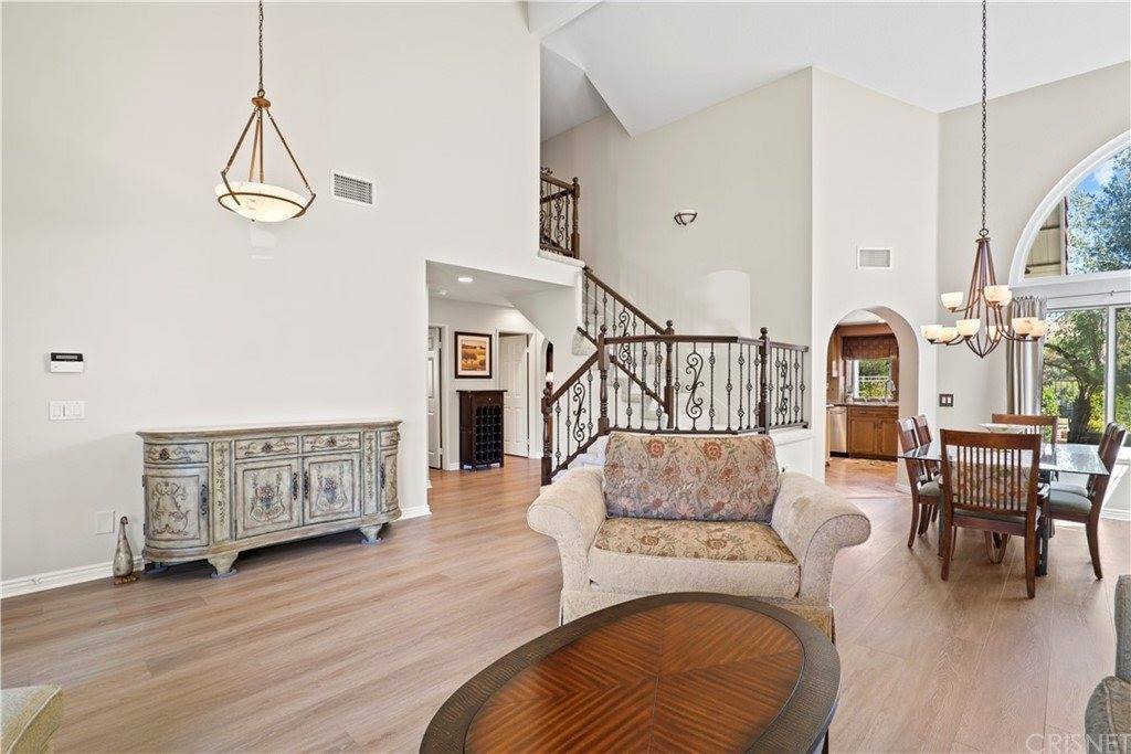 20151 Zimmerman Place, Saugus, CA 91390