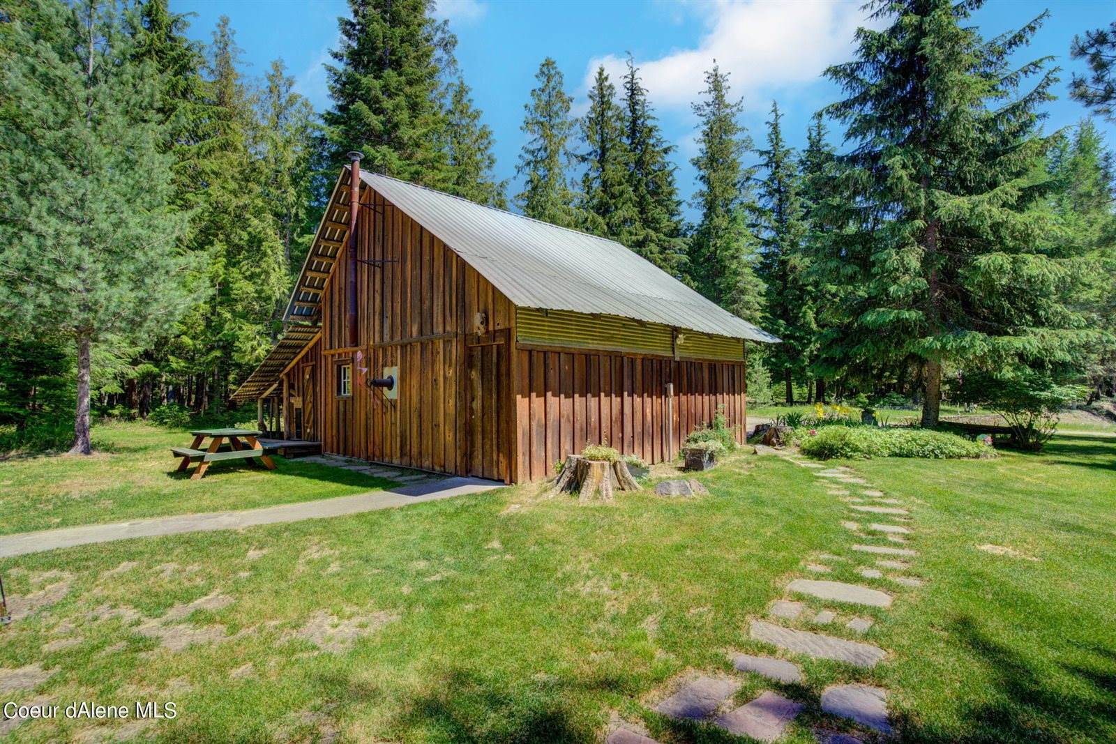 125 Flume Creek Rd, Sandpoint, ID 83864