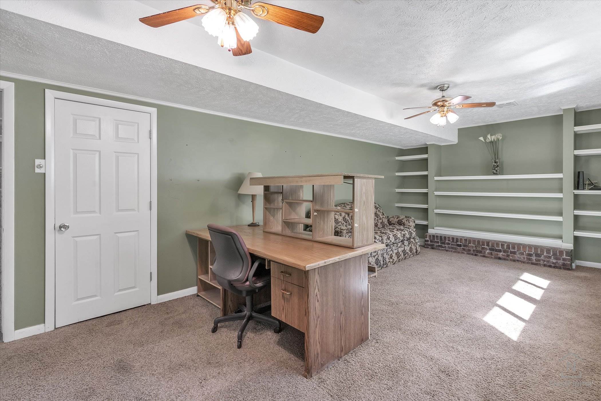 956 Chickasaw Drive, Vevay Township, MI 48854