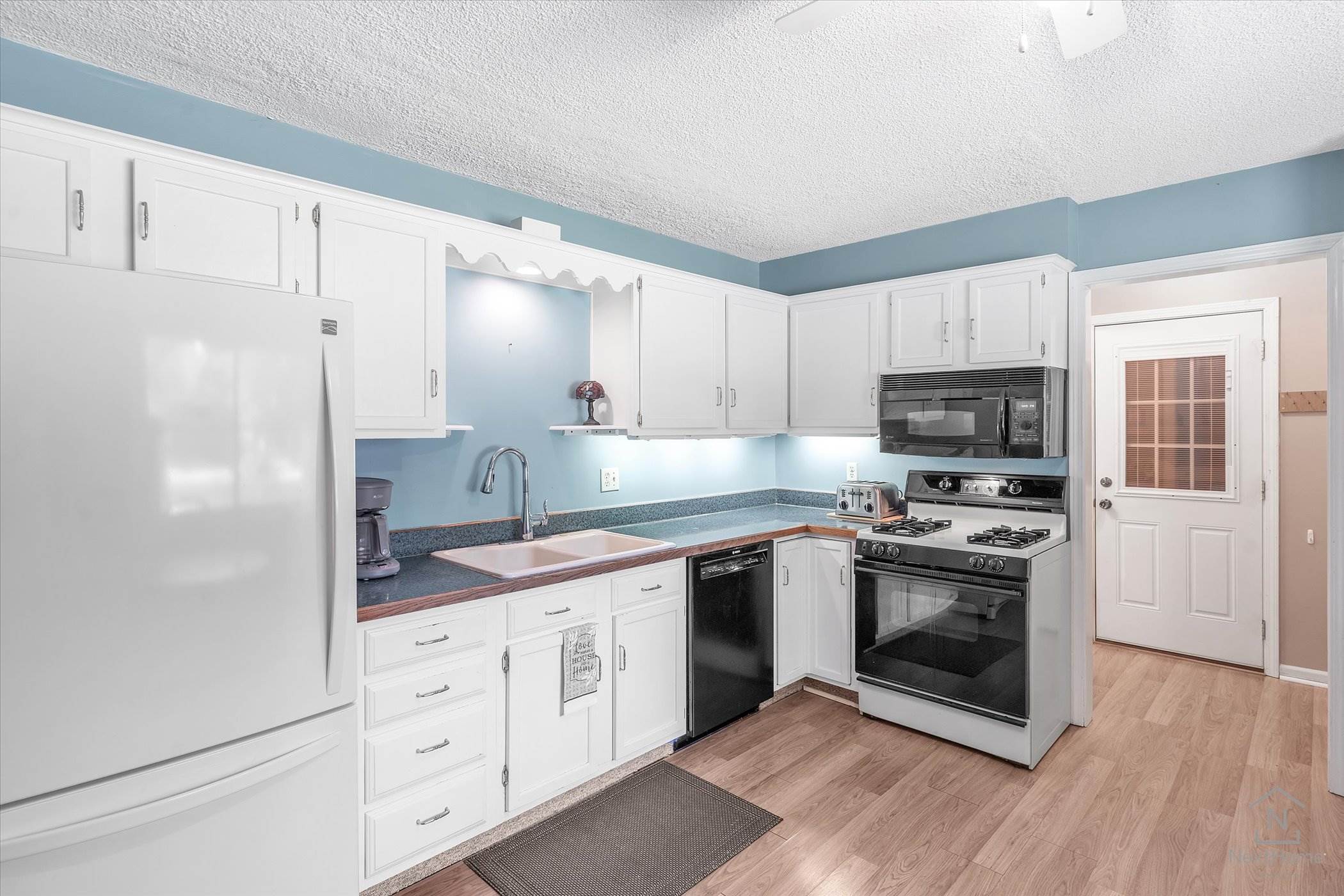 956 Chickasaw Drive, Vevay Township, MI 48854