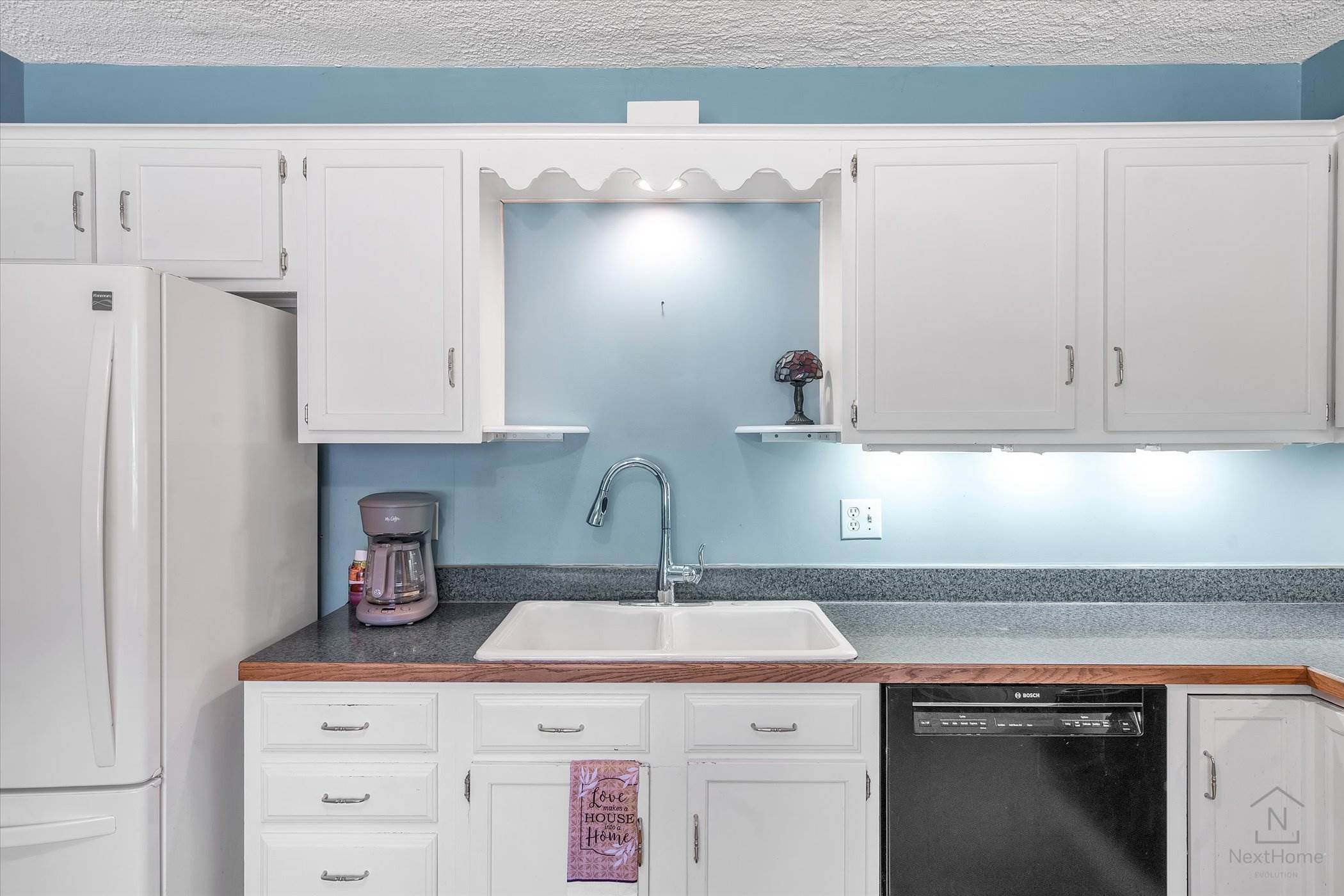 956 Chickasaw Drive, Vevay Township, MI 48854