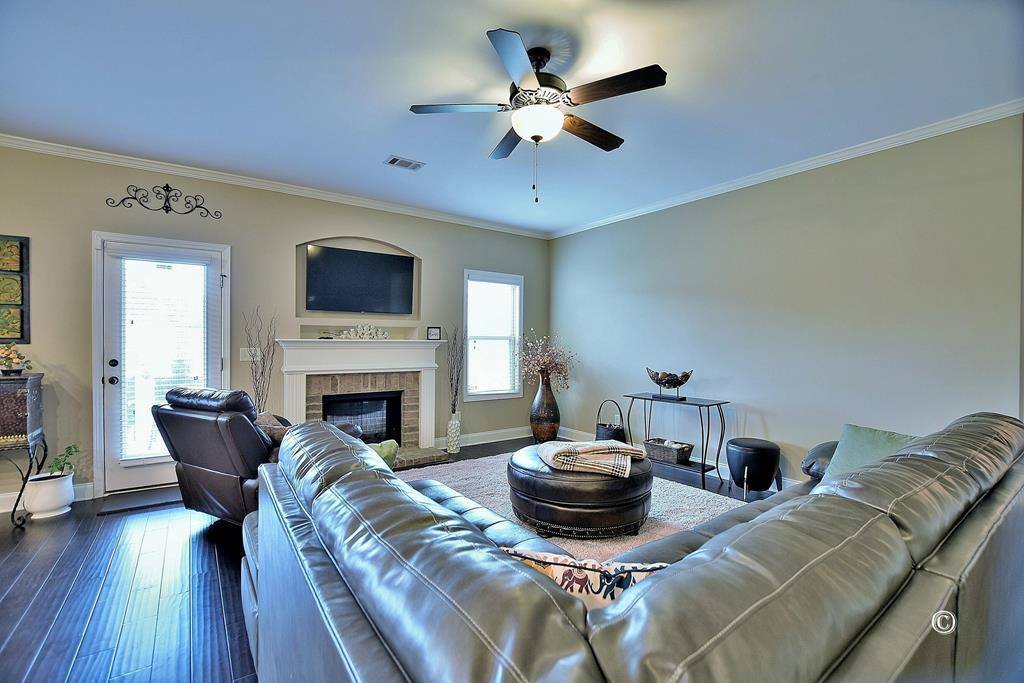 799 Sunwood Drive, Smiths Station, AL 36877