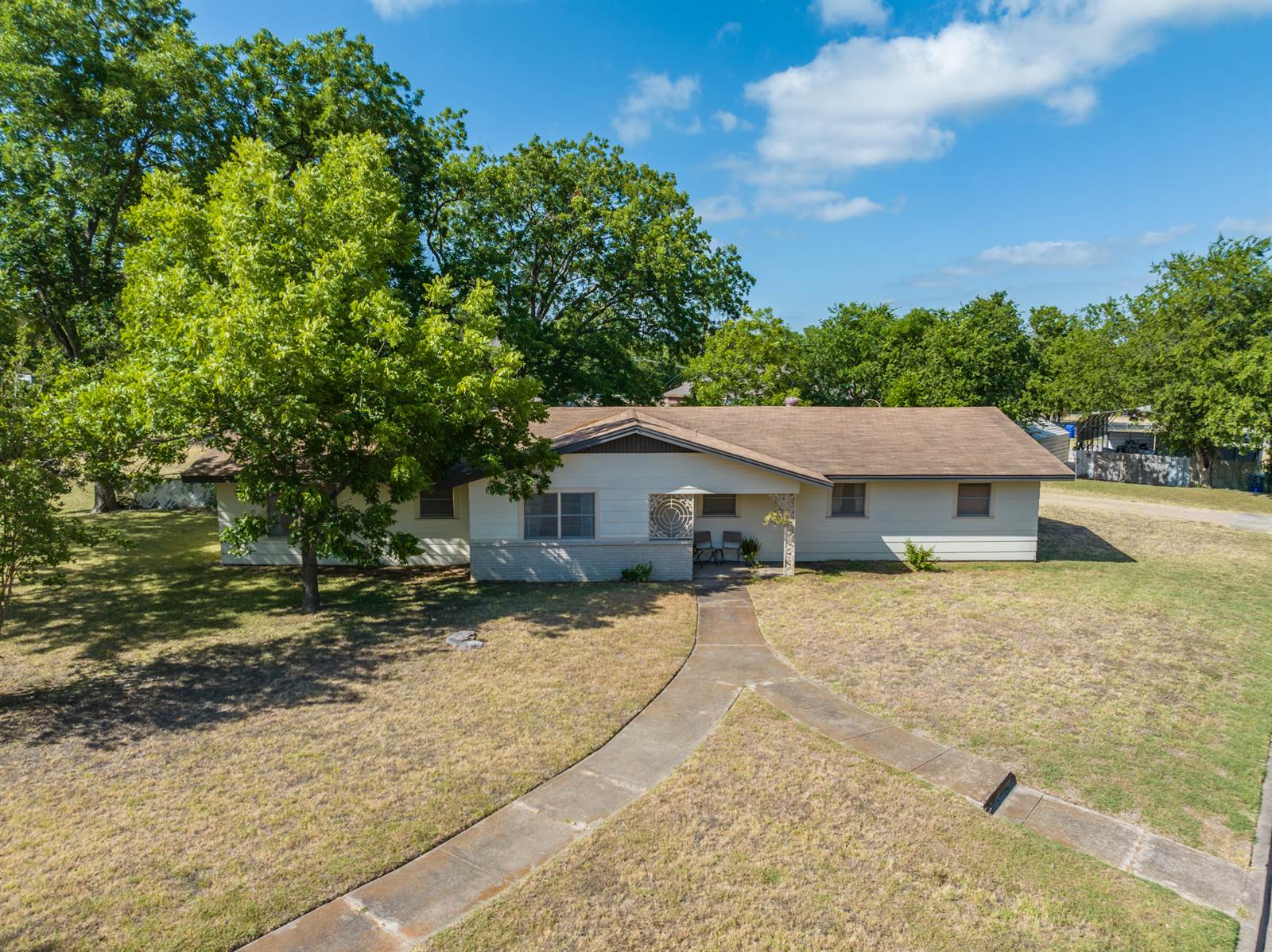 1601 Alston Dr., Waco, TX 76705