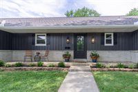 1008 W 85th Terr, Kansas City, MO 64114