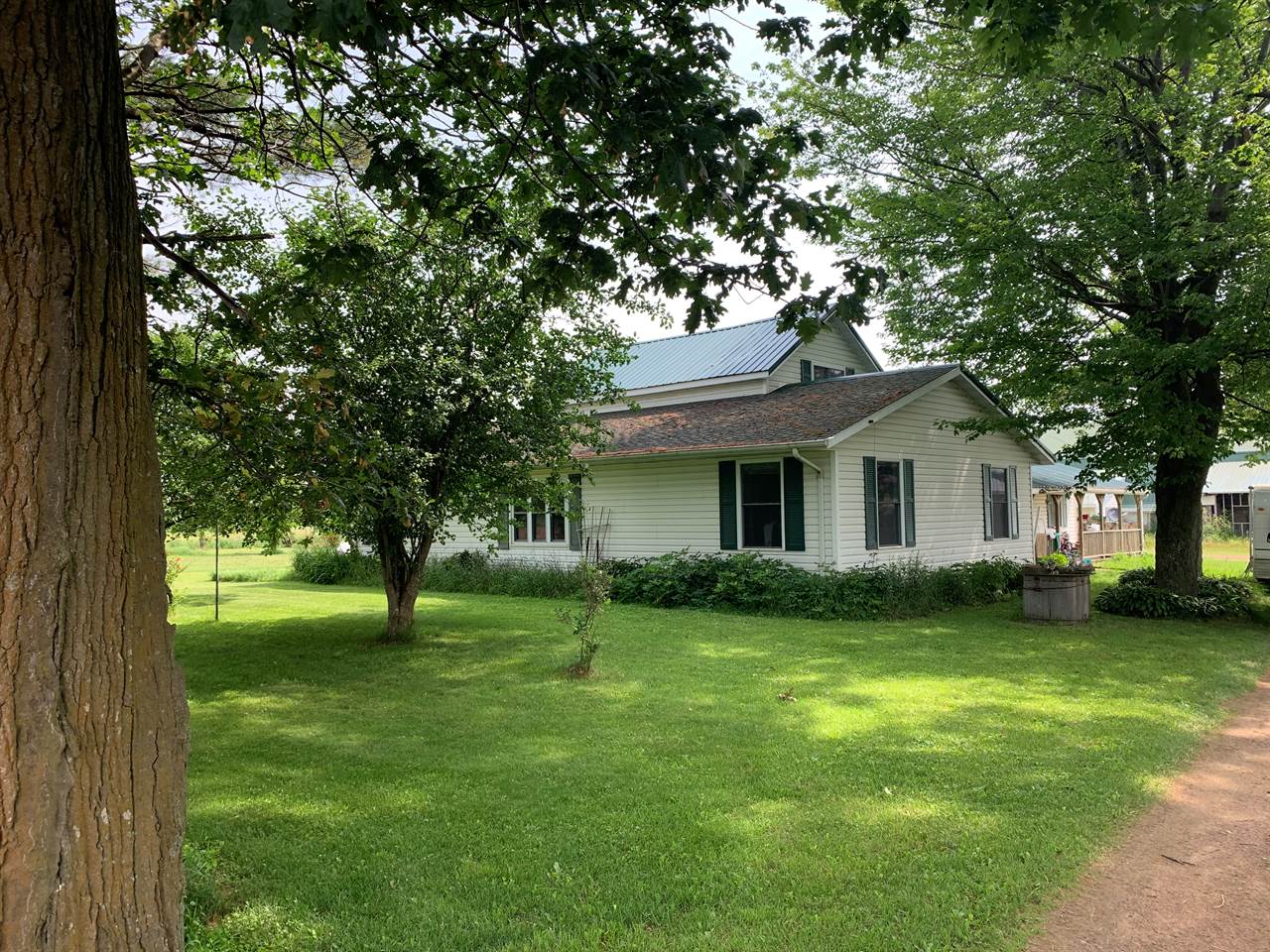 N7240 Division Ave., Spencer, WI 54479