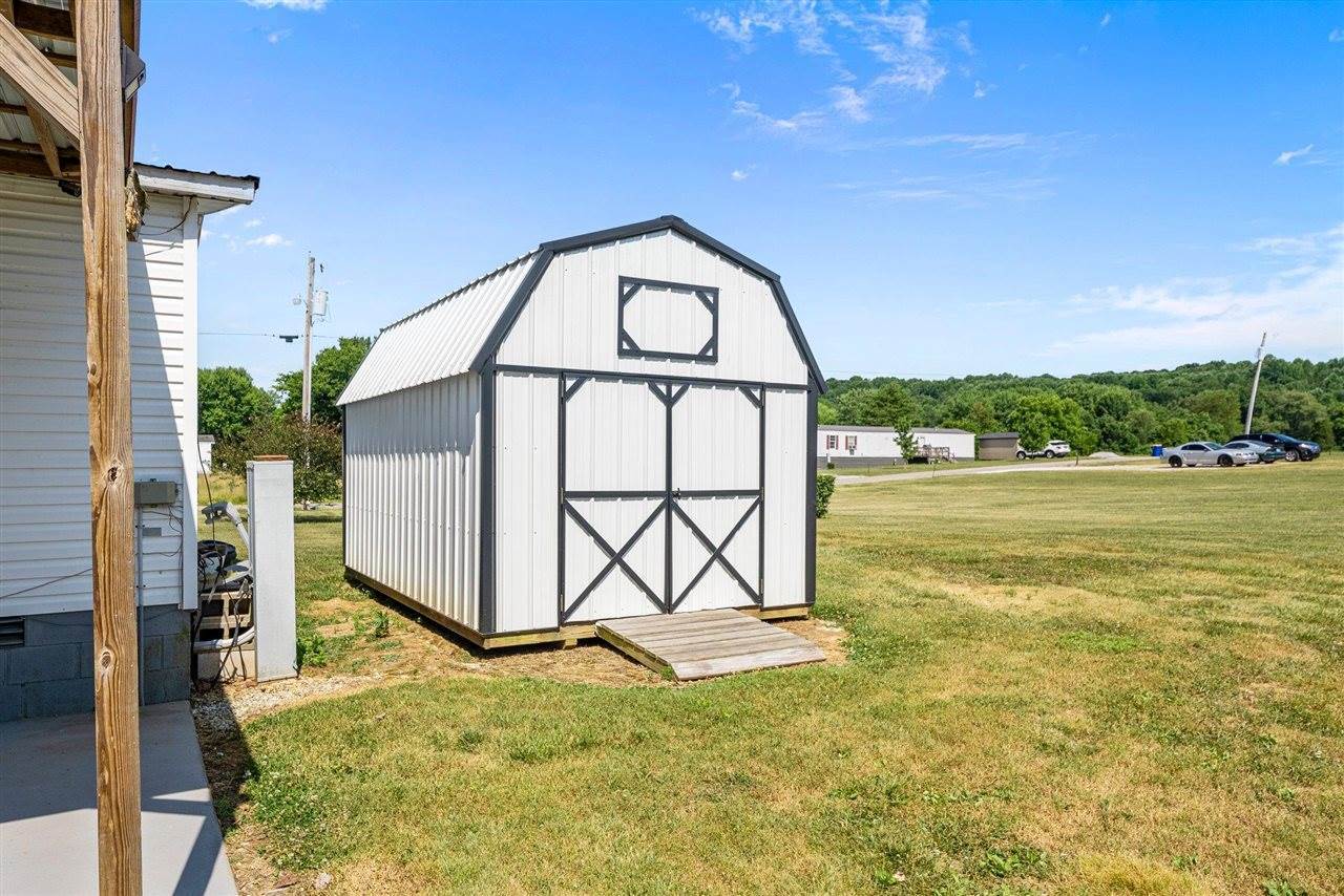 226 Eagle Way, Smiths Grove, KY 42141