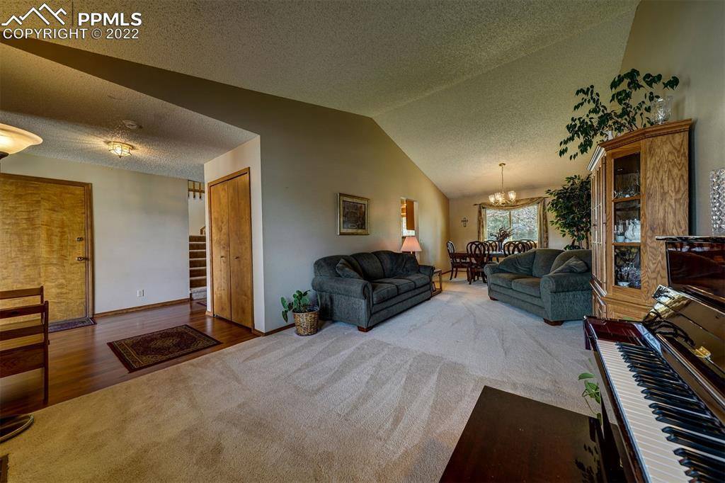 8735 Hillsport Way, Colorado Springs, CO 80920