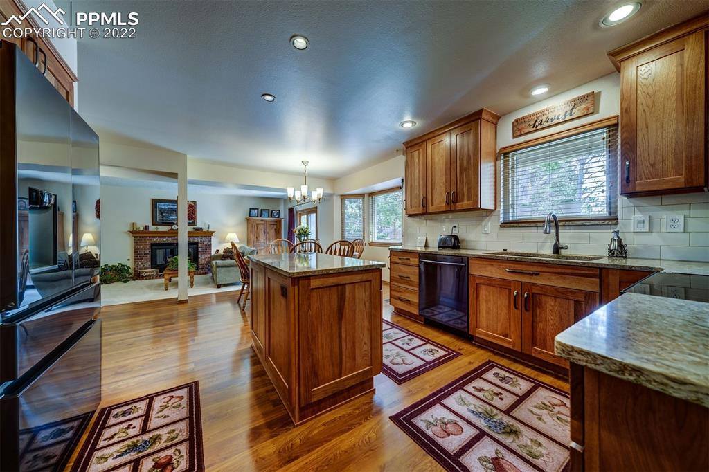 8735 Hillsport Way, Colorado Springs, CO 80920