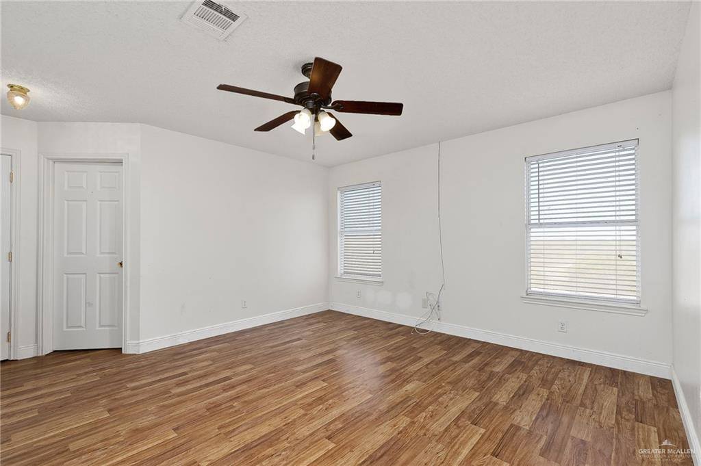 9414 North 29th Lane, McAllen, TX 78504