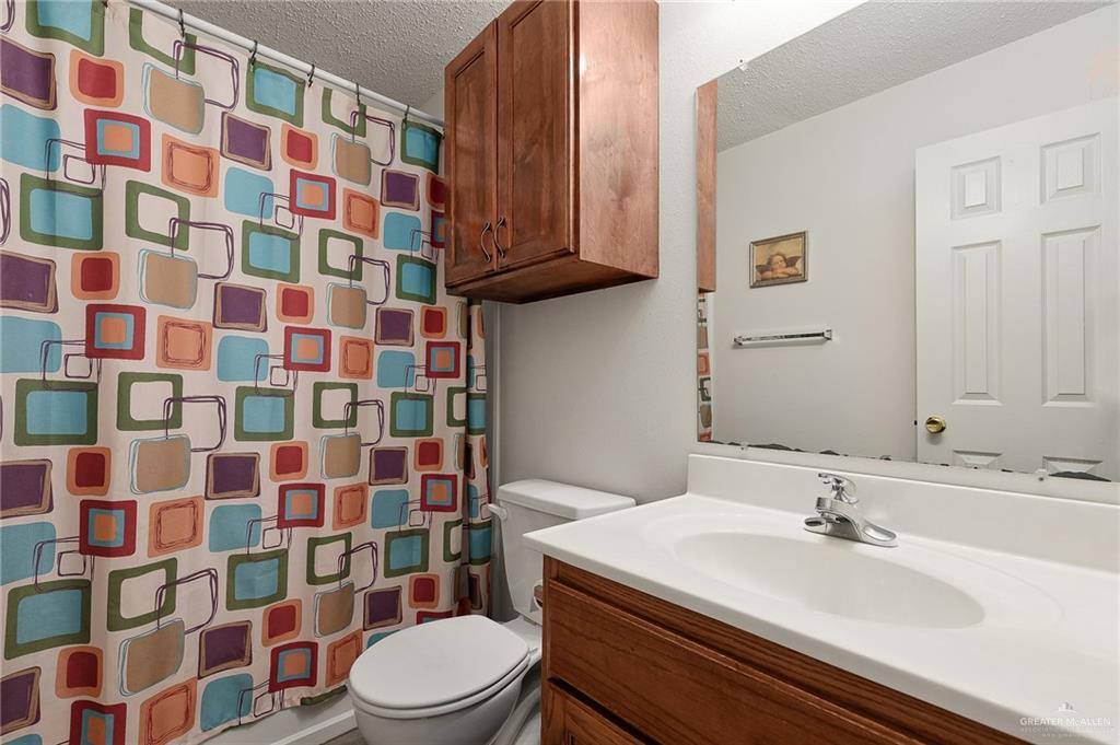 9414 North 29th Lane, McAllen, TX 78504