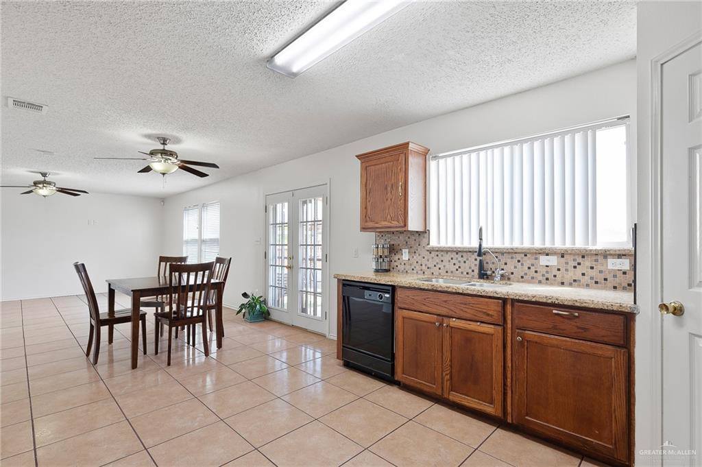 9414 North 29th Lane, McAllen, TX 78504